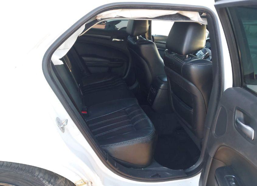 Photo 8 of 2016 Chrysler 300 300S (VIN 2C3CCABG8GH198213)