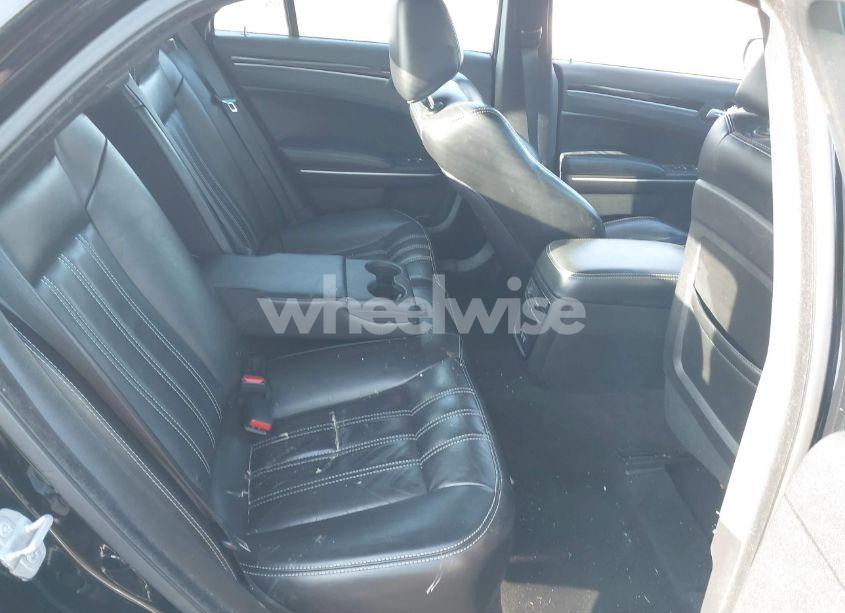 Photo 8 of 2020 Chrysler 300 300S (VIN 2C3CCABG8LH163911)