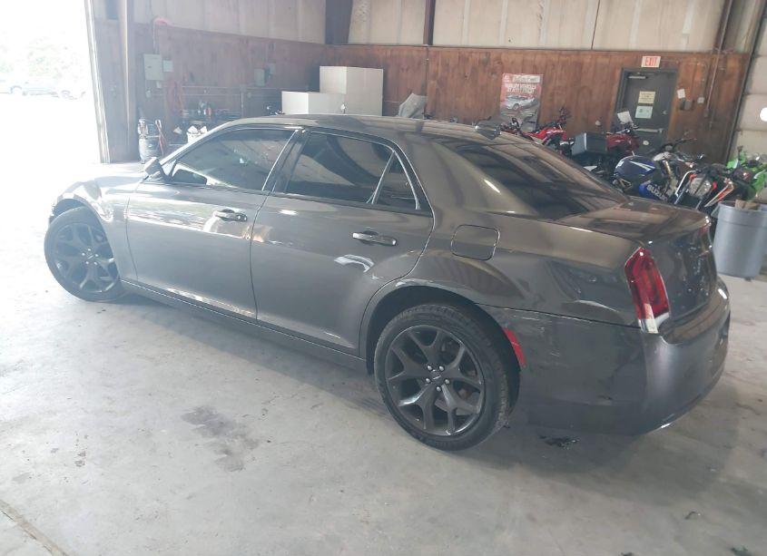 Photo 3 of 2021 Chrysler 300 300S (VIN 2C3CCABG8MH524071)