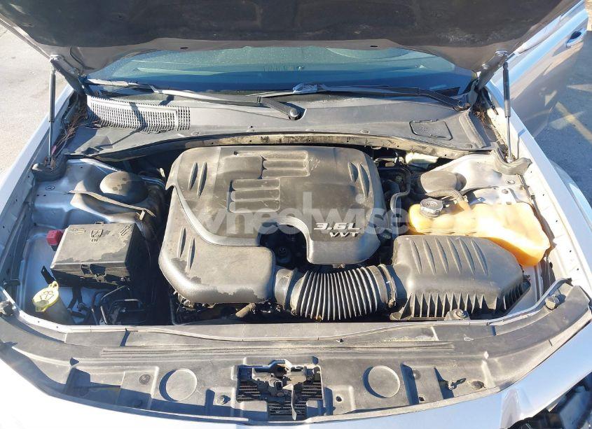 Photo 10 of 2014 Chrysler 300 300S (VIN 2C3CCABG9EH315925)