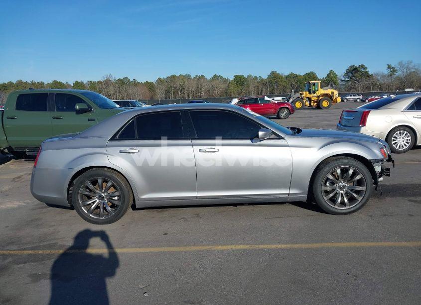 Photo 13 of 2014 Chrysler 300 300S (VIN 2C3CCABG9EH315925)