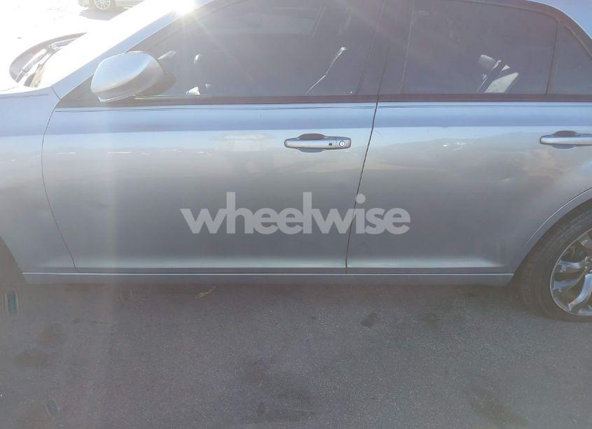 Photo 17 of 2014 Chrysler 300 300S (VIN 2C3CCABG9EH315925)