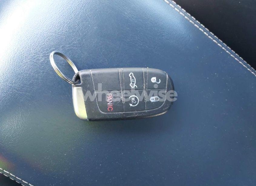 Photo 11 of 2015 Chrysler 300 300S (VIN 2C3CCABG9FH736013)