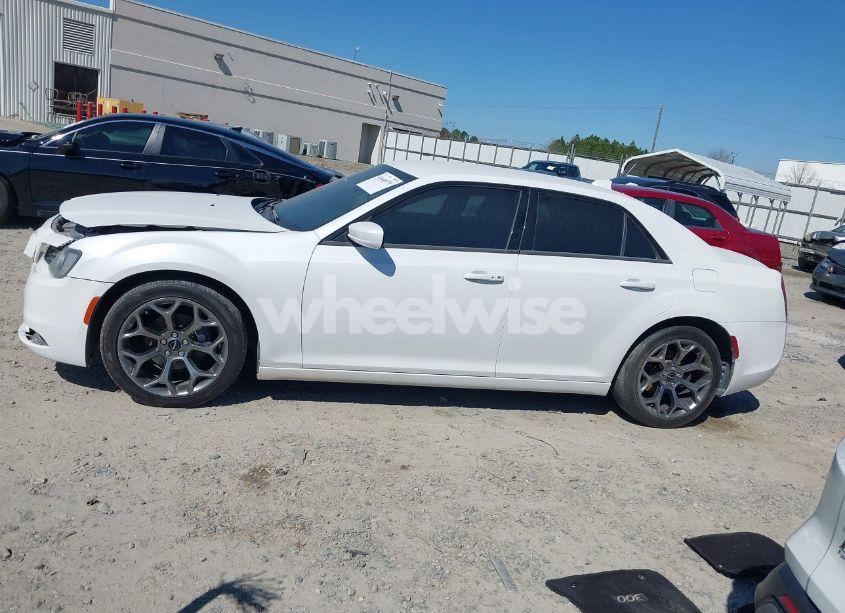 Photo 14 of 2015 Chrysler 300 300S (VIN 2C3CCABG9FH736013)