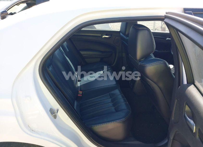 Photo 8 of 2015 Chrysler 300 300S (VIN 2C3CCABG9FH736013)