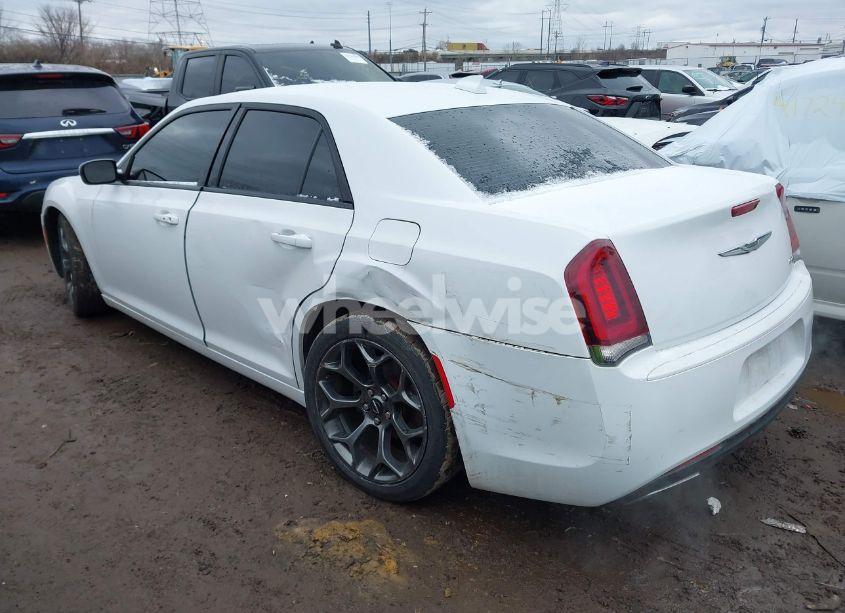 Photo 3 of 2015 Chrysler 300 300S (VIN 2C3CCABG9FH921565)