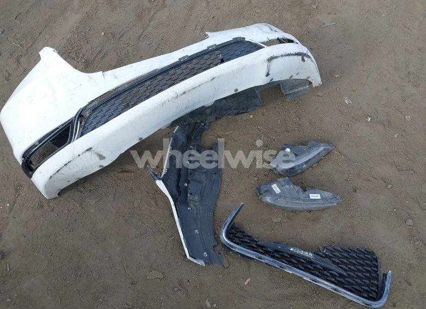 Photo 12 of 2019 Chrysler 300 300S (VIN 2C3CCABG9KH562695)