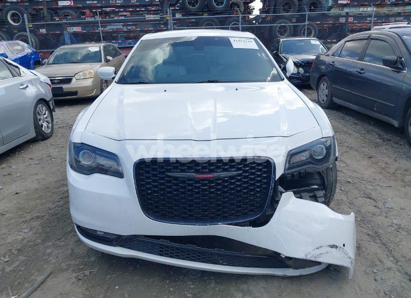 Photo 12 of 2021 Chrysler 300 300S (VIN 2C3CCABG9MH532714)