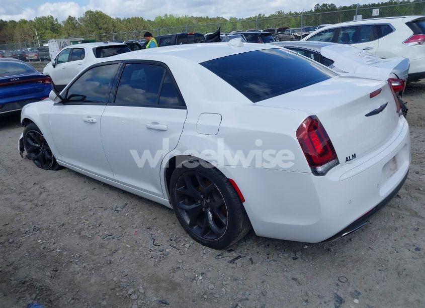 Photo 3 of 2021 Chrysler 300 300S (VIN 2C3CCABG9MH532714)