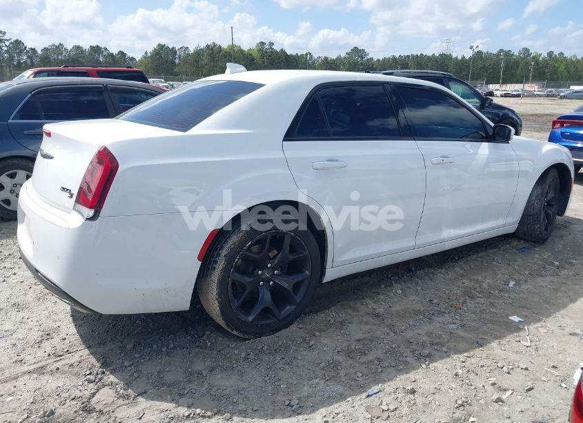 Photo 4 of 2021 Chrysler 300 300S (VIN 2C3CCABG9MH532714)