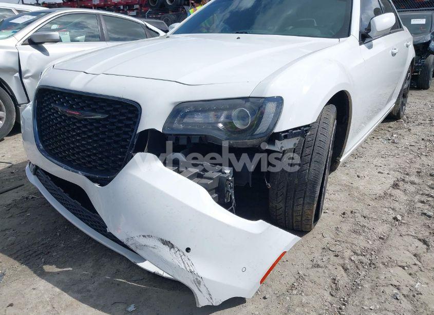 Photo 6 of 2021 Chrysler 300 300S (VIN 2C3CCABG9MH532714)