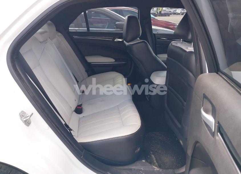 Photo 8 of 2021 Chrysler 300 300S (VIN 2C3CCABG9MH532714)