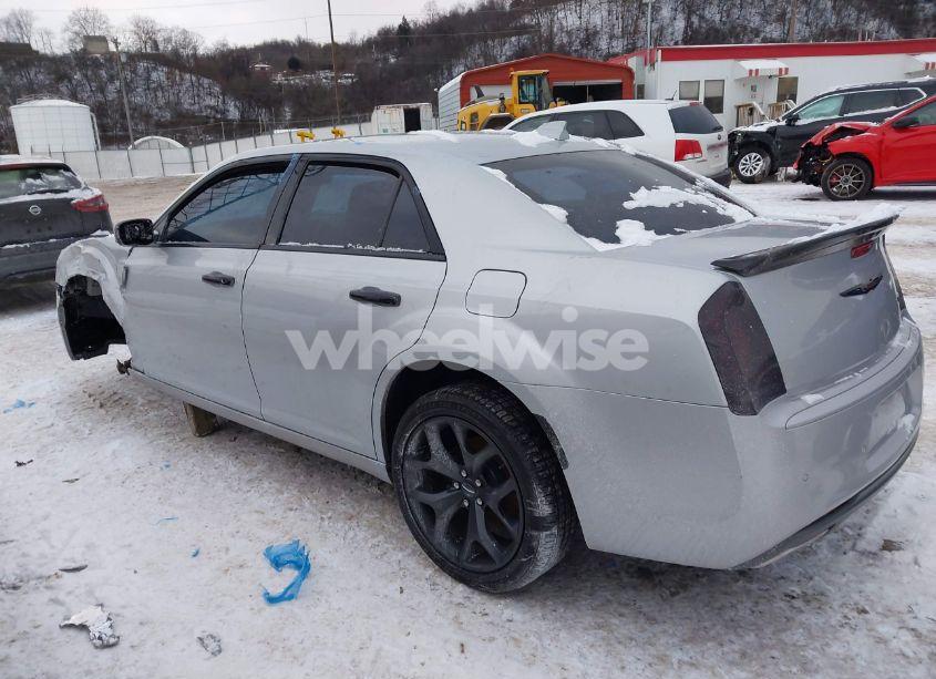 Photo 14 of 2021 Chrysler 300 300S (VIN 2C3CCABG9MH545687)