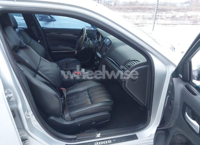 Photo 5 of 2021 Chrysler 300 300S (VIN 2C3CCABG9MH545687)