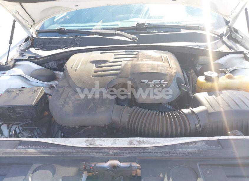 Photo 10 of 2013 Chrysler 300 300S (VIN 2C3CCABGXDH699096)