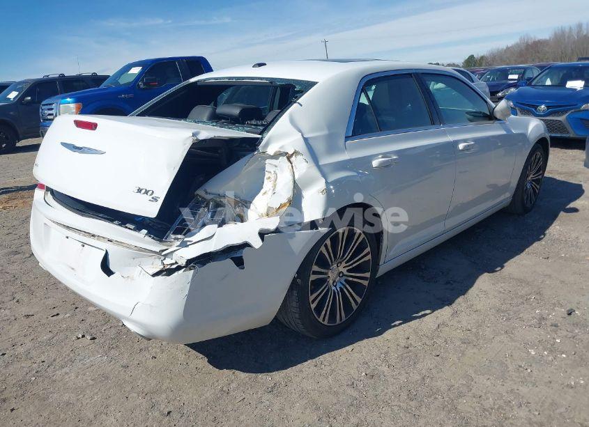 Photo 4 of 2013 Chrysler 300 300S (VIN 2C3CCABGXDH699096)