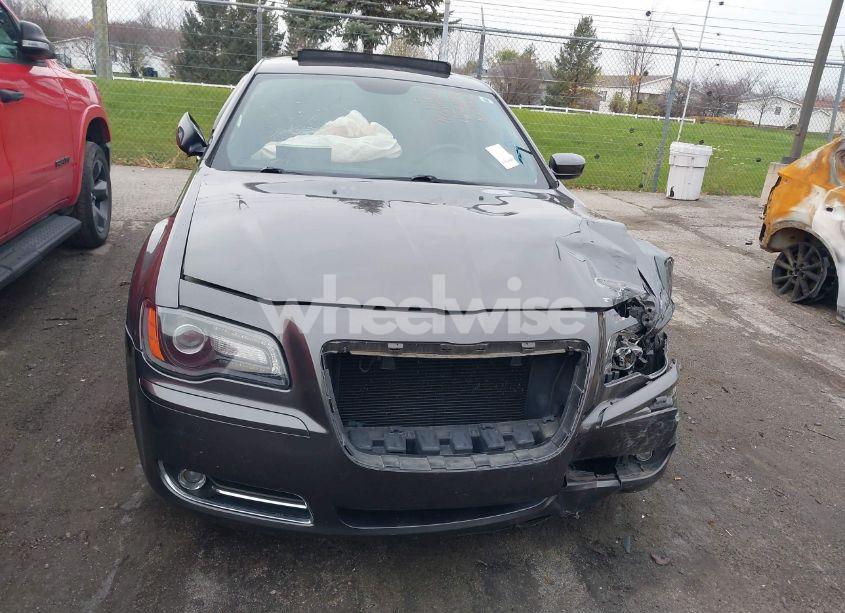 Photo 13 of 2014 Chrysler 300 (VIN 2C3CCABGXEH361151)