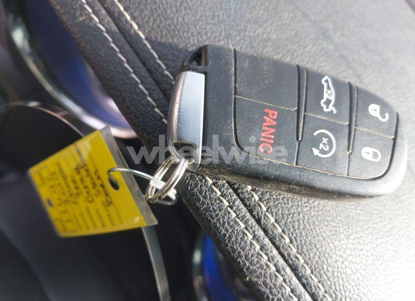 Photo 11 of 2014 Chrysler 300 S (VIN 2C3CCABGXEH361165)