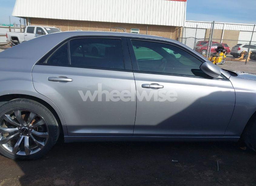 Photo 14 of 2014 Chrysler 300 S (VIN 2C3CCABGXEH361165)