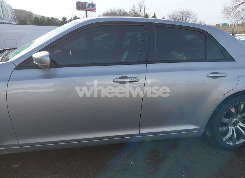 Photo 15 of 2014 Chrysler 300 S (VIN 2C3CCABGXEH361165)