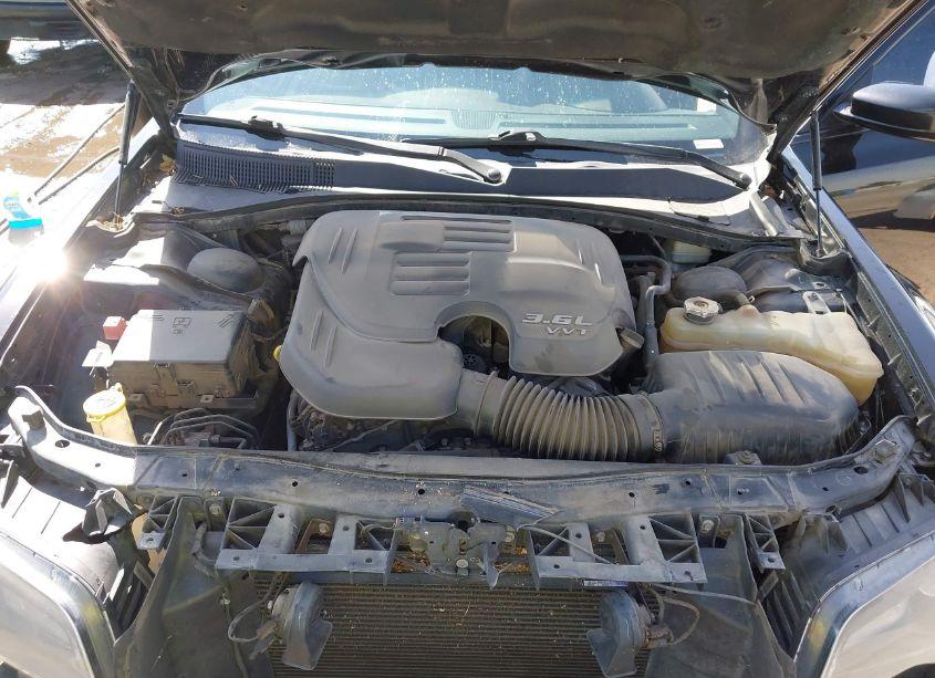 Photo 10 of 2015 Chrysler 300 300S (VIN 2C3CCABGXFH756481)