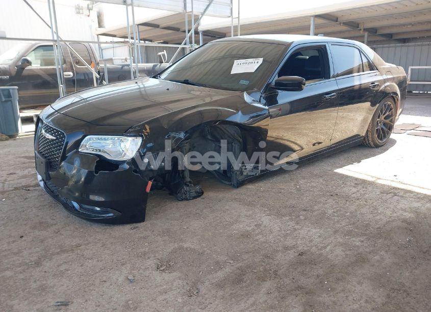 Photo 2 of 2018 Chrysler 300 300S (VIN 2C3CCABGXJH254868)