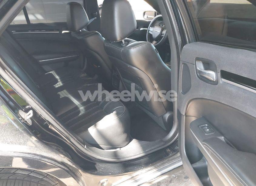 Photo 8 of 2018 Chrysler 300 300S (VIN 2C3CCABGXJH254868)