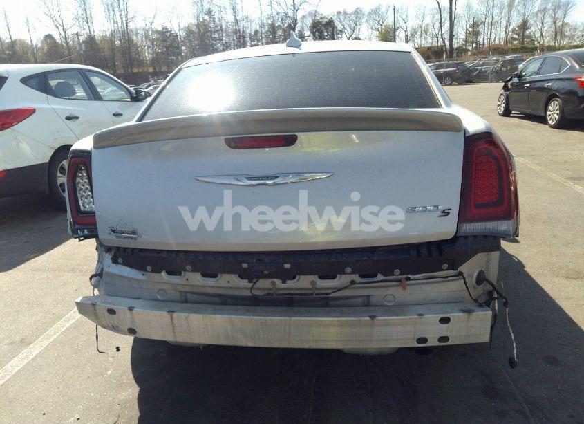 Photo 17 of 2020 Chrysler 300 300S (VIN 2C3CCABGXLH103516)