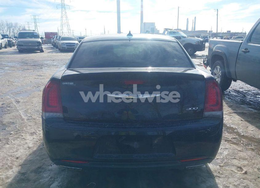 Photo 16 of 2020 Chrysler 300 300S (VIN 2C3CCABT0LH180828)