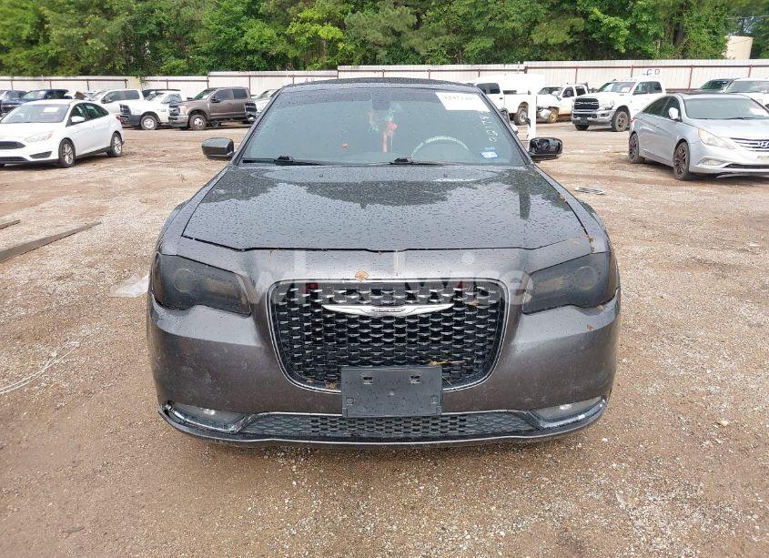 Photo 12 of 2015 Chrysler 300 (VIN 2C3CCABT1FH921783)