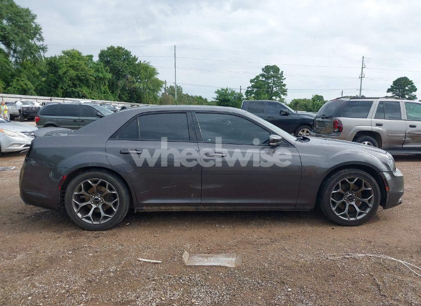 Photo 13 of 2015 Chrysler 300 (VIN 2C3CCABT1FH921783)