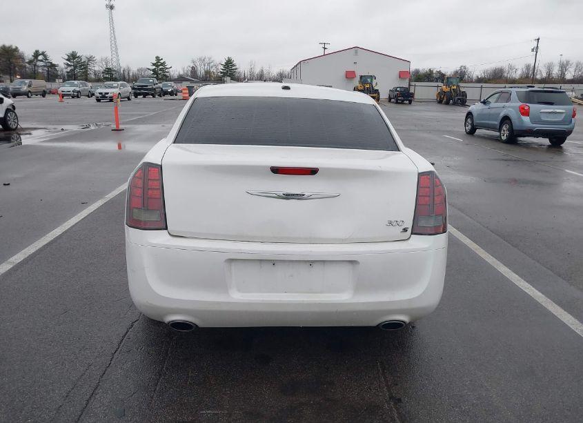 Photo 17 of 2014 Chrysler 300 300S (VIN 2C3CCABT3EH228678)