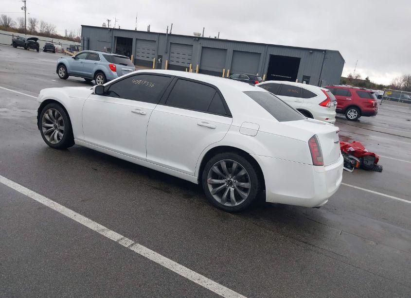 Photo 3 of 2014 Chrysler 300 300S (VIN 2C3CCABT3EH228678)