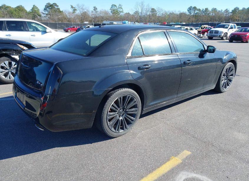 Photo 4 of 2014 Chrysler 300 300S (VIN 2C3CCABT4EH143171)