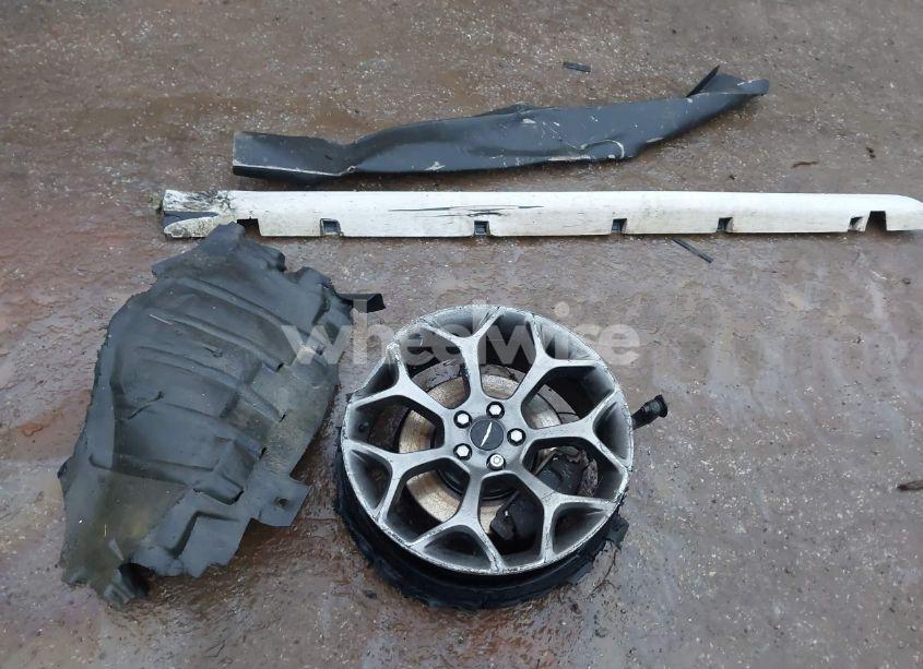 Photo 11 of 2015 Chrysler 300 300S (VIN 2C3CCABT4FH803307)