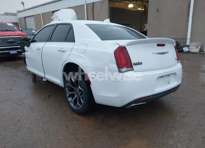 Photo 3 of 2015 Chrysler 300 300S (VIN 2C3CCABT4FH803307)