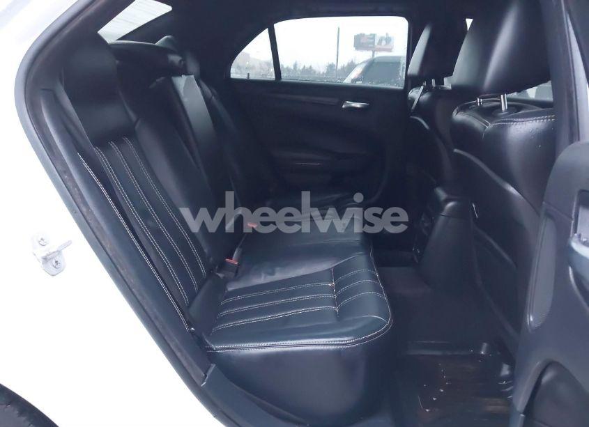 Photo 8 of 2015 Chrysler 300 300S (VIN 2C3CCABT4FH803307)