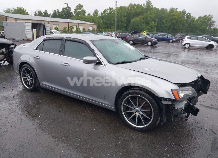 2013 Chrysler 300 300S (VIN 2C3CCABT5DH660784) main photo