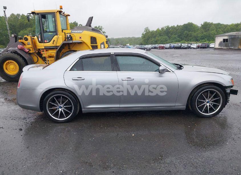 Photo 14 of 2013 Chrysler 300 300S (VIN 2C3CCABT5DH660784)