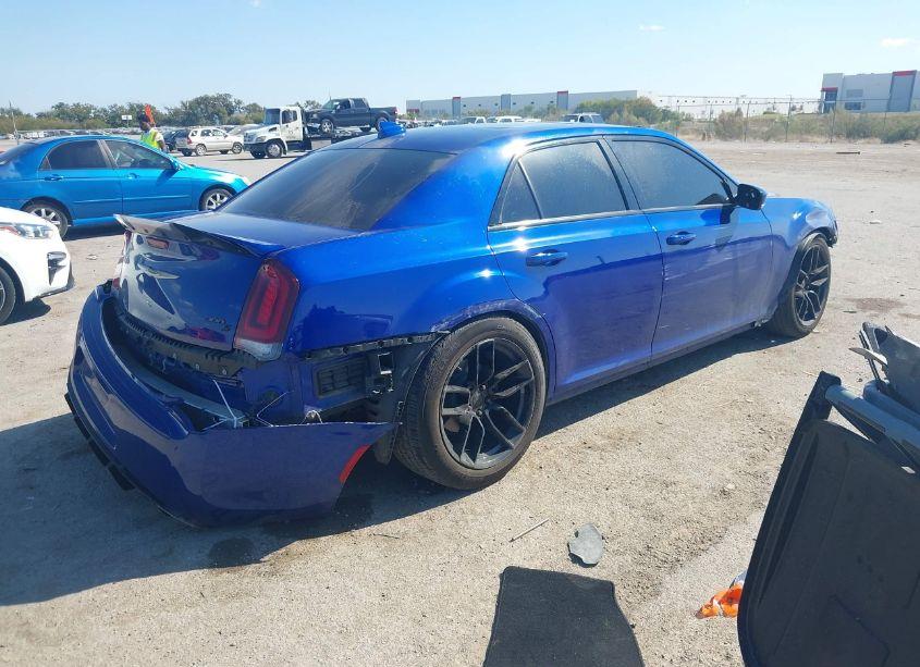 Photo 4 of 2019 Chrysler 300 300S (VIN 2C3CCABT5KH679428)