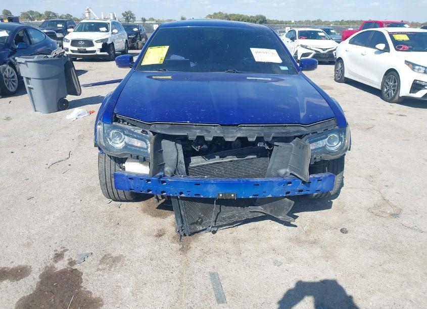 Photo 6 of 2019 Chrysler 300 300S (VIN 2C3CCABT5KH679428)