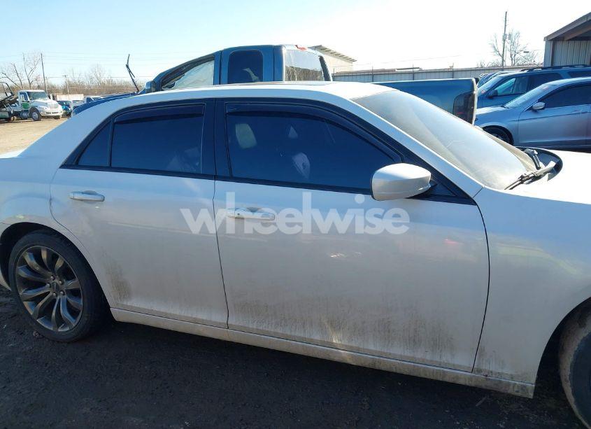 Photo 12 of 2014 Chrysler 300 (VIN 2C3CCABT6EH256829)