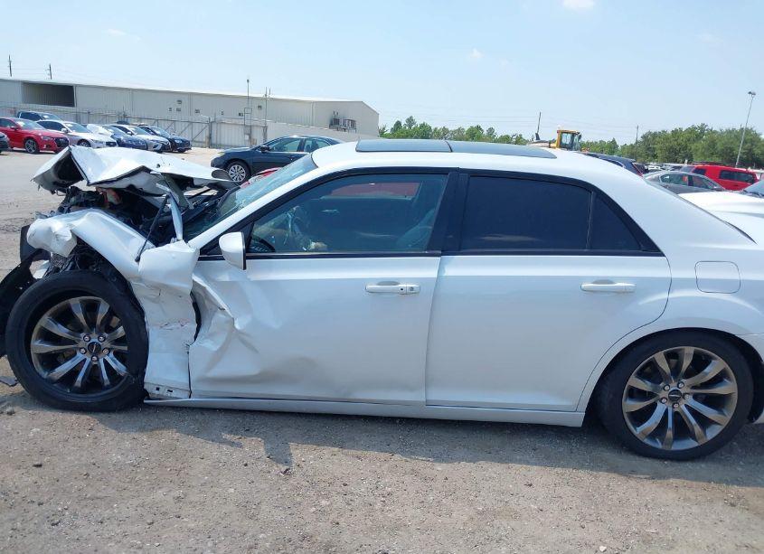 Photo 14 of 2014 Chrysler 300 300S (VIN 2C3CCABT7EH281495)