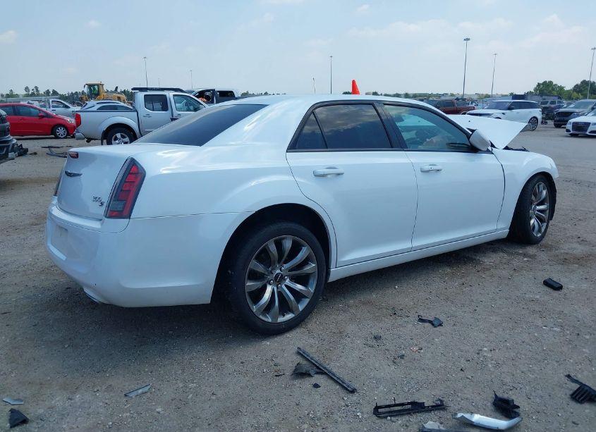 Photo 4 of 2014 Chrysler 300 300S (VIN 2C3CCABT7EH281495)