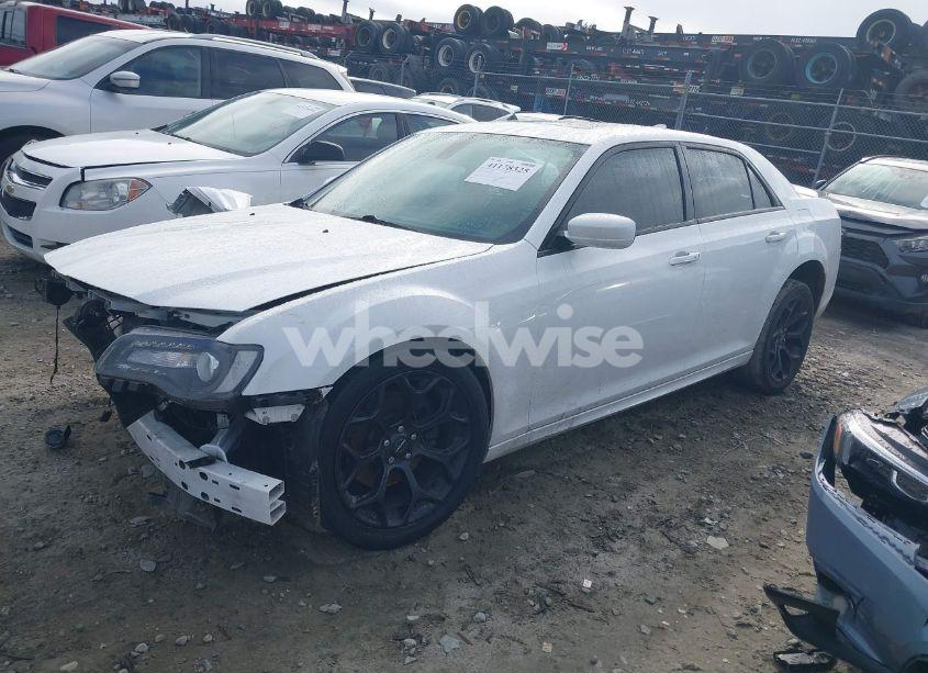 Photo 14 of 2020 Chrysler 300 300S (VIN 2C3CCABT7LH145901)