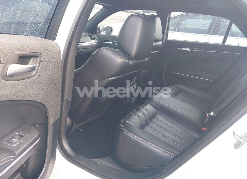 Photo 8 of 2020 Chrysler 300 300S (VIN 2C3CCABT7LH145901)