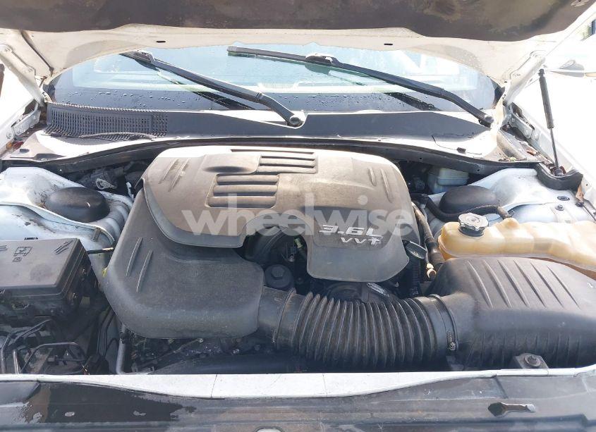 Photo 10 of 2012 Chrysler 300 LIMITED (VIN 2C3CCACG0CH136877)