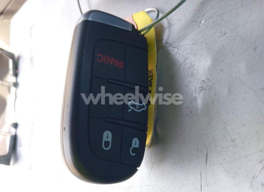 Photo 11 of 2012 Chrysler 300 LIMITED (VIN 2C3CCACG0CH136877)