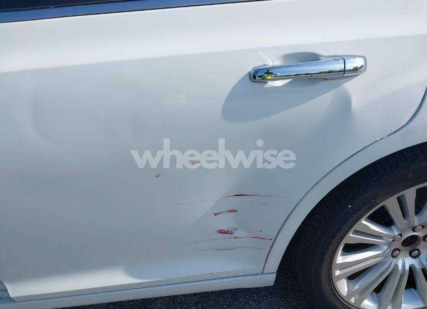 Photo 12 of 2012 Chrysler 300 LIMITED (VIN 2C3CCACG0CH136877)