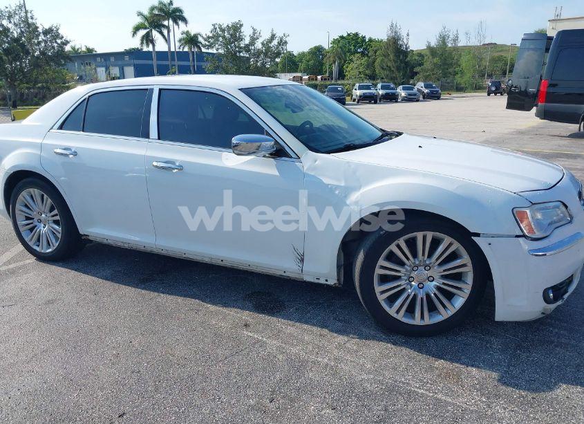 Photo 6 of 2012 Chrysler 300 LIMITED (VIN 2C3CCACG0CH136877)